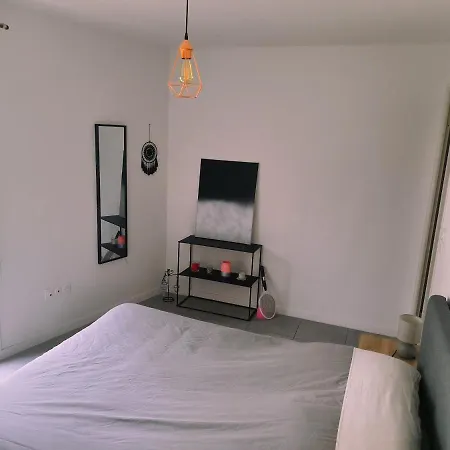 Superbe Appartement Avec Jardin Villenave-d'Ornon Exterior photo