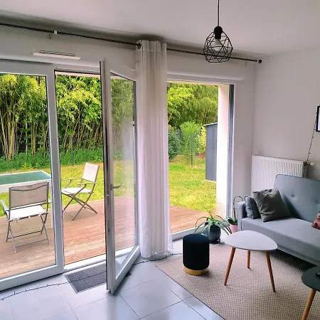 Superbe Appartement Avec Jardin Villenave-d'Ornon Exterior photo