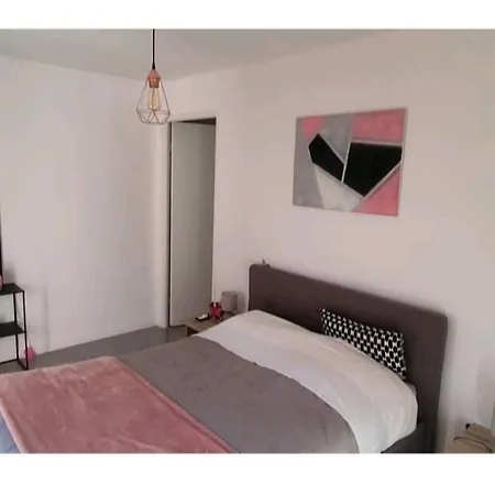 Superbe Appartement Avec Jardin Villenave-d'Ornon Exterior photo